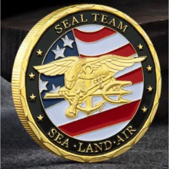 💐 Navy Seal Challenge Coin - Picture 1 of 3